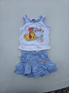 Disney Girls White & Light Blue Pooh Tank Top and Skirt Matching, Small Stain
